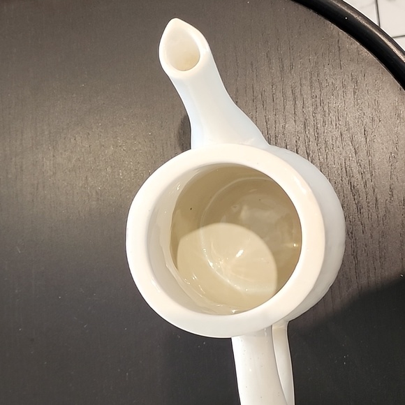 Vintage Merry Mushroom teapot - Picture 9 of 10